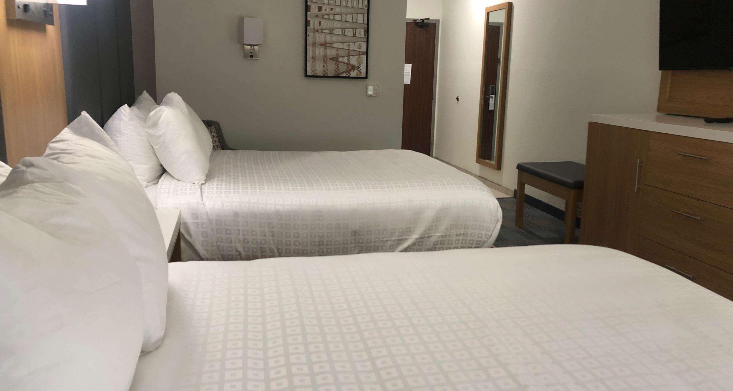 La Quinta Inn & Suites By Wyndham Coralville Iowa City Buitenkant foto